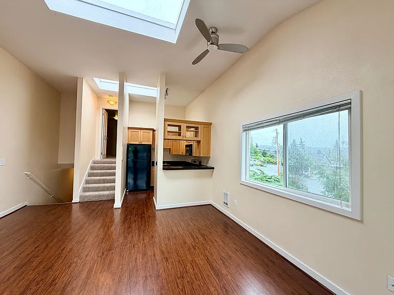 804 Market St — Photo 13