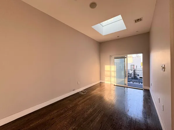 79 Stuyvesant Avenue image 1 of 11