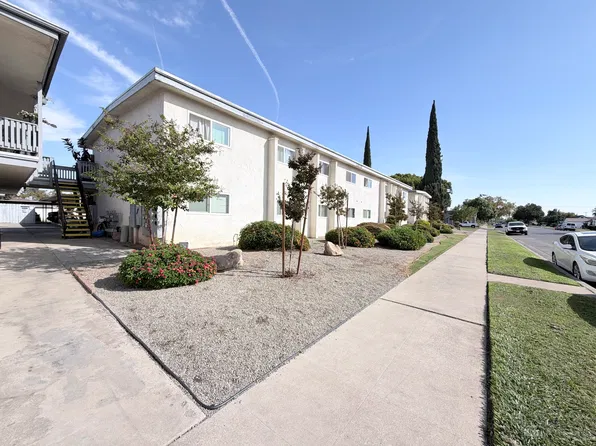 217 S K St APT 4, Madera, CA 93637