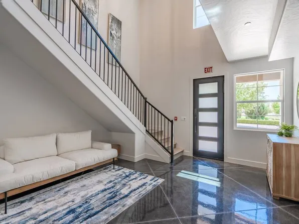 4242 W Cambridge Pkwy, Hurricane, UT 84737