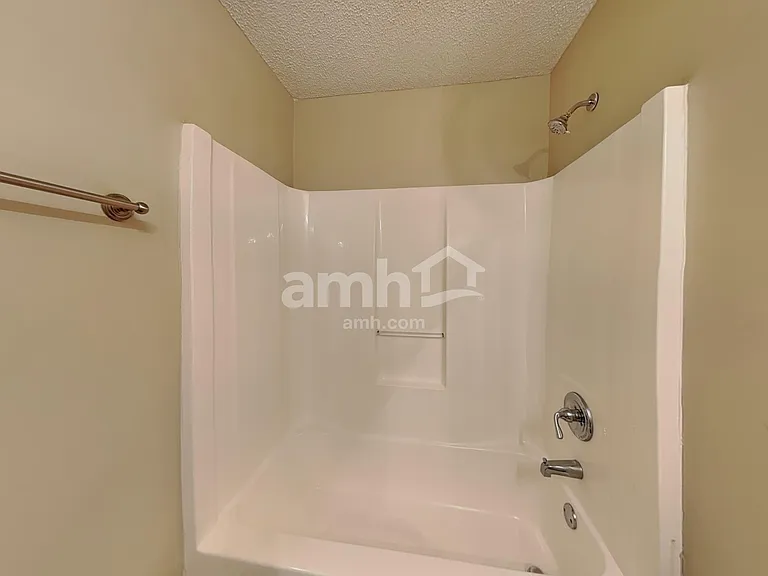 4445 Tuckahoe Ct — Photo 15