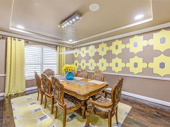 3rd image of 3806 Sims Pointe Ct