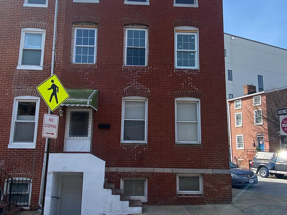 400 S Exeter St #1