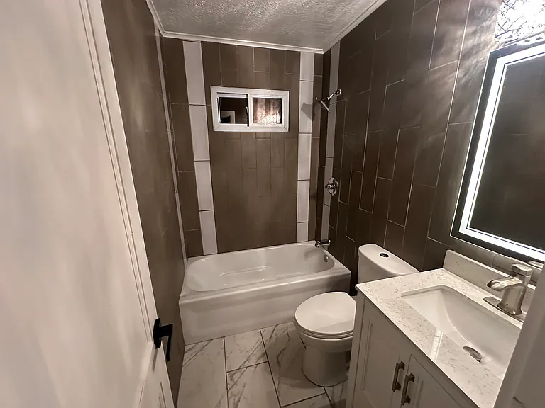 2916 S Summit Ave — Photo 12