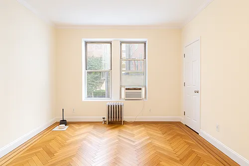 117 W 13th St #35 Photo 1