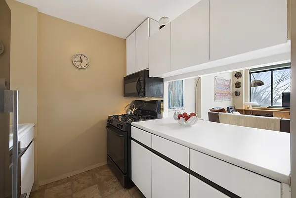 Sold by Nest Seekers International | media 9