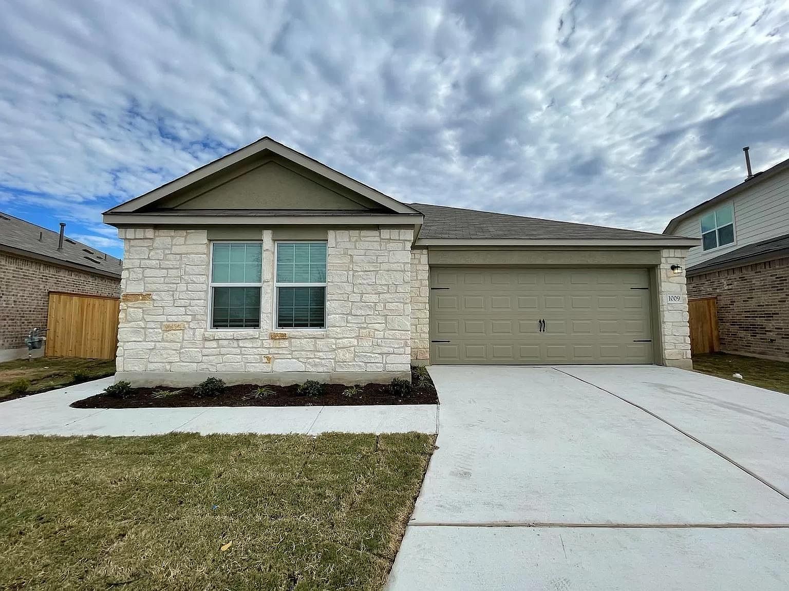 1009 Wolseley Cv, Hutto, TX 78634 Zillow