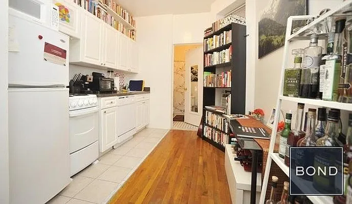 Rented by Bond New York | media 29