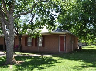 105 W Trailmoor Dr #3, Fredericksburg, TX 78624