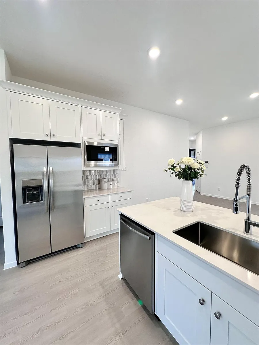 Building Photo - 13802 Windward Mist Dr