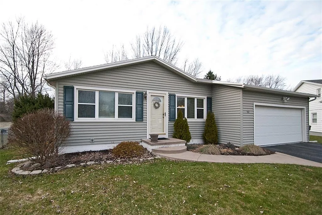 52 Morningstar Dr photo 1