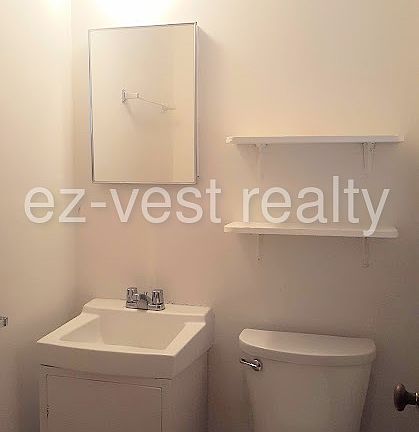 2nd image of 95 Wendfield Cir