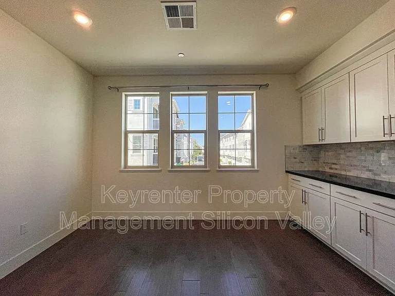 37549 Willow St — Photo 7