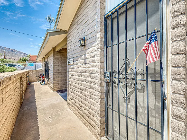 4555 Sun Valley Dr — Photo 39