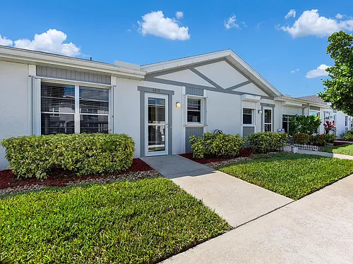 6815 Sandtrap Dr Photo 1