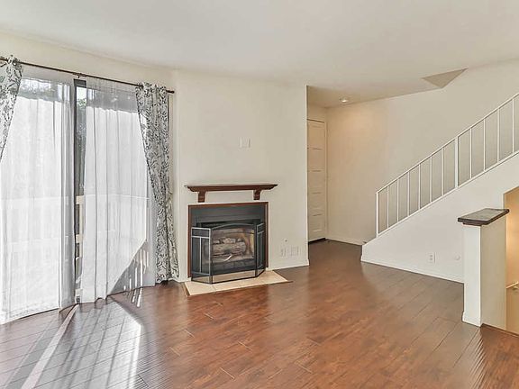 5th image of 4769 Elmer Ave