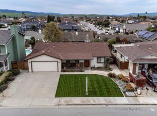 2000 Cerra Vista Dr, Hollister, CA