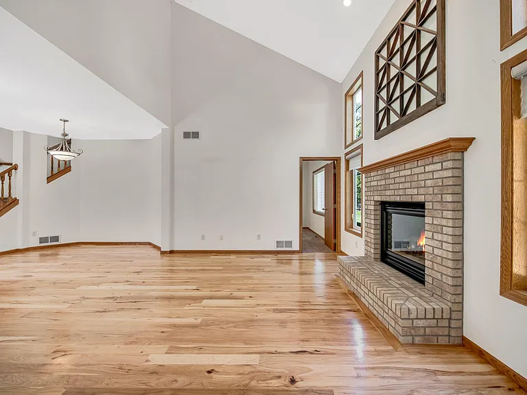 107 County Road F W — Photo 30