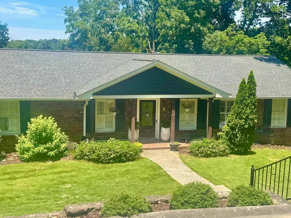 1248 Lincoya Dr, Vestavia Hills, AL 35216