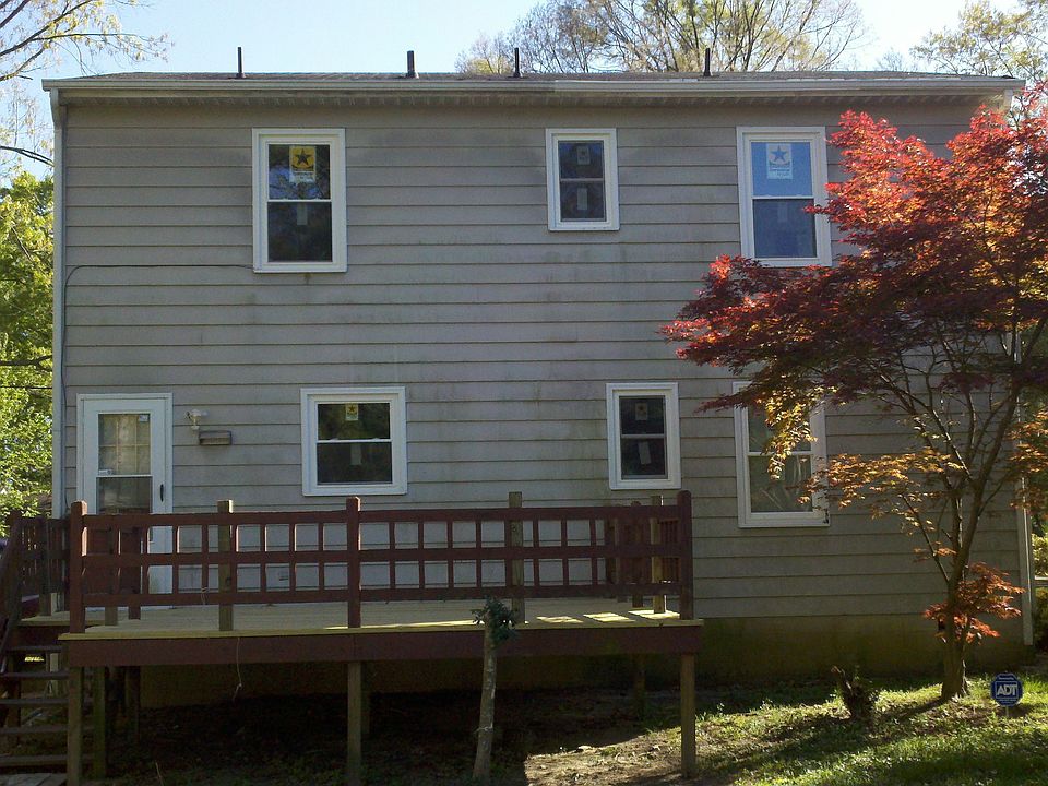 Back of Home w/Deck