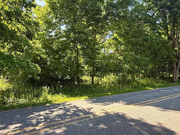 3rd image of 15630 Enzian Rd