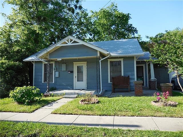 1st image of 2924 Templeton St