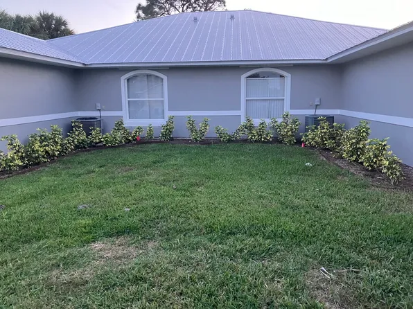 393 S Wimbrow Dr APT B, Sebastian, FL 32958