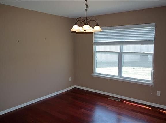 5th image of 20204 E 23rd Ter