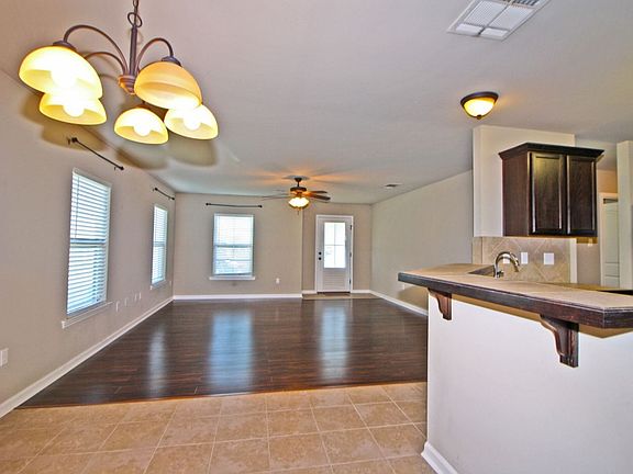3rd image of 42453 Palmstone Ave