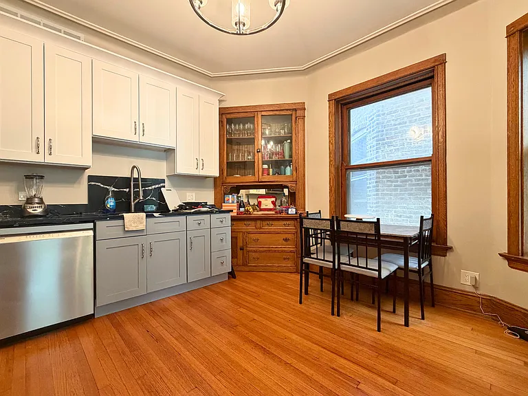 3727 N Lakewood Ave #2 — Photo 6