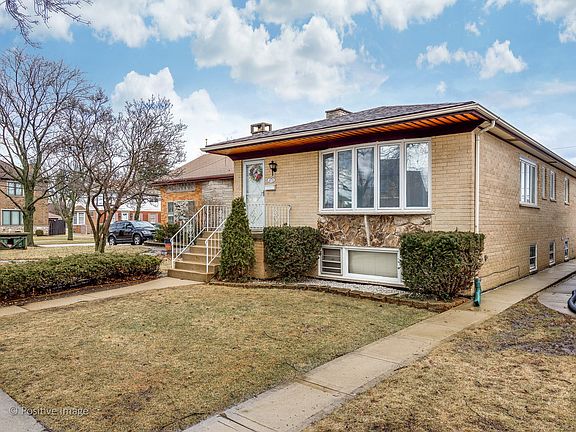 2nd image of 4135 N Olcott Ave