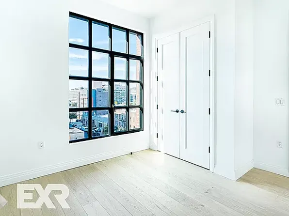 875 4th Avenue image 9 of 26