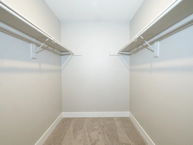 Parkview Apartments — Photo 15