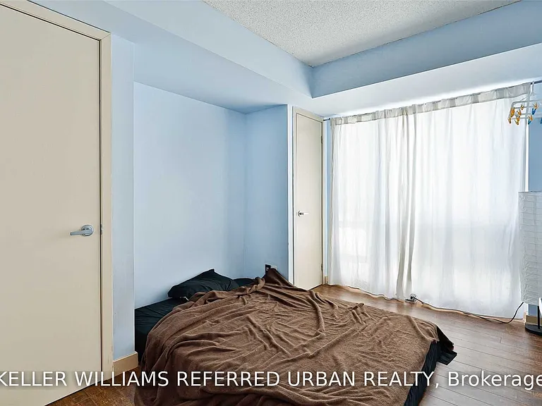 397 Front St W #1210 — Photo 22