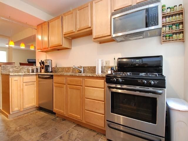 1st image of 4027 Shenandoah Ave