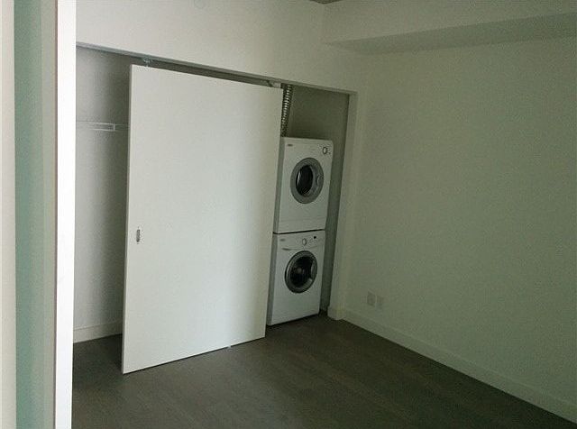 2nd image of 111 Bathurst St #402