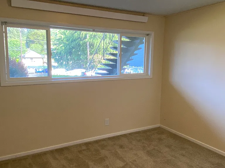 3635 SE 40th Ave — Photo 4