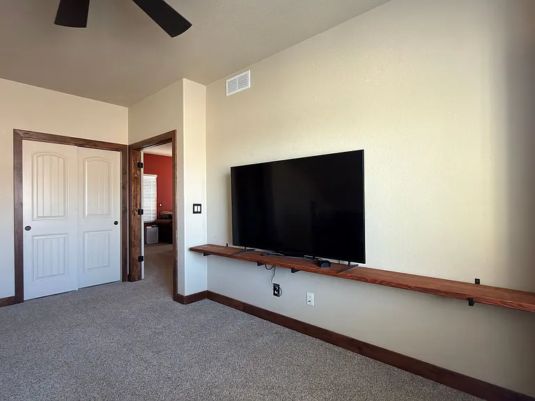 296 Sloan Dr — Photo 15