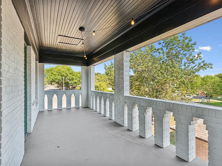 6132 Victor St — Photo 25