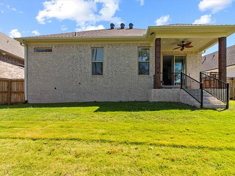45 Saffron Cir — Photo 26