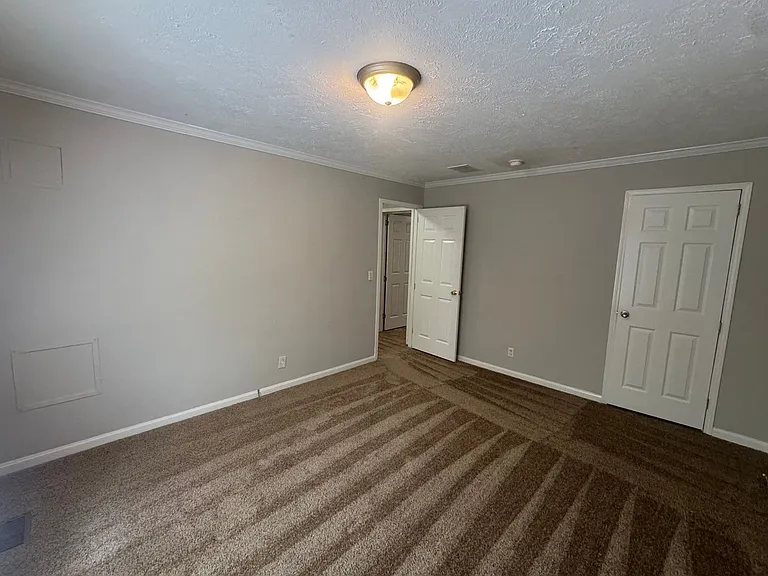 5488 Rigsby Rd — Photo 8