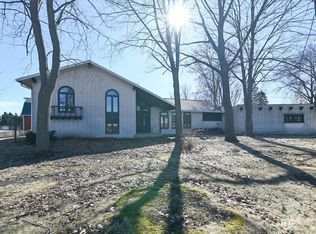 2695 Gaston Rd, Cottage Grove, WI 53527