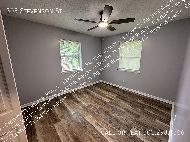 305 Stevenson St — Photo 9