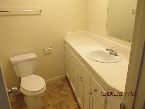 4th image of 1655 The Greens Way APT 2924