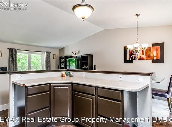 5th image of 6553 Charter Dr