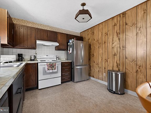 5th image of 3438 E Orvilla Rd