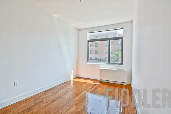 Rented by Fiddler Realty | media 52