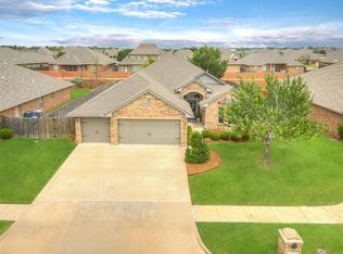 15504 Homecoming Dr, Edmond, OK 73013