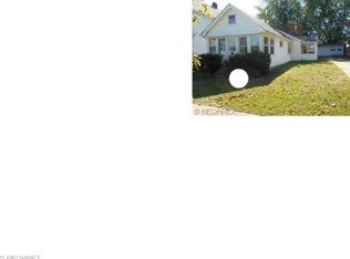 16308 Grovewood Ave, Cleveland, OH