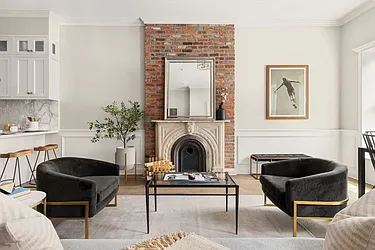 341 Union Street in Carroll Gardens